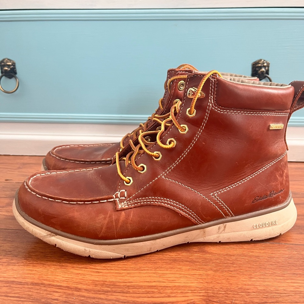 Eddie Bauer Men's Brown Leather Severson Moc toe Cooper boots with yellow laces